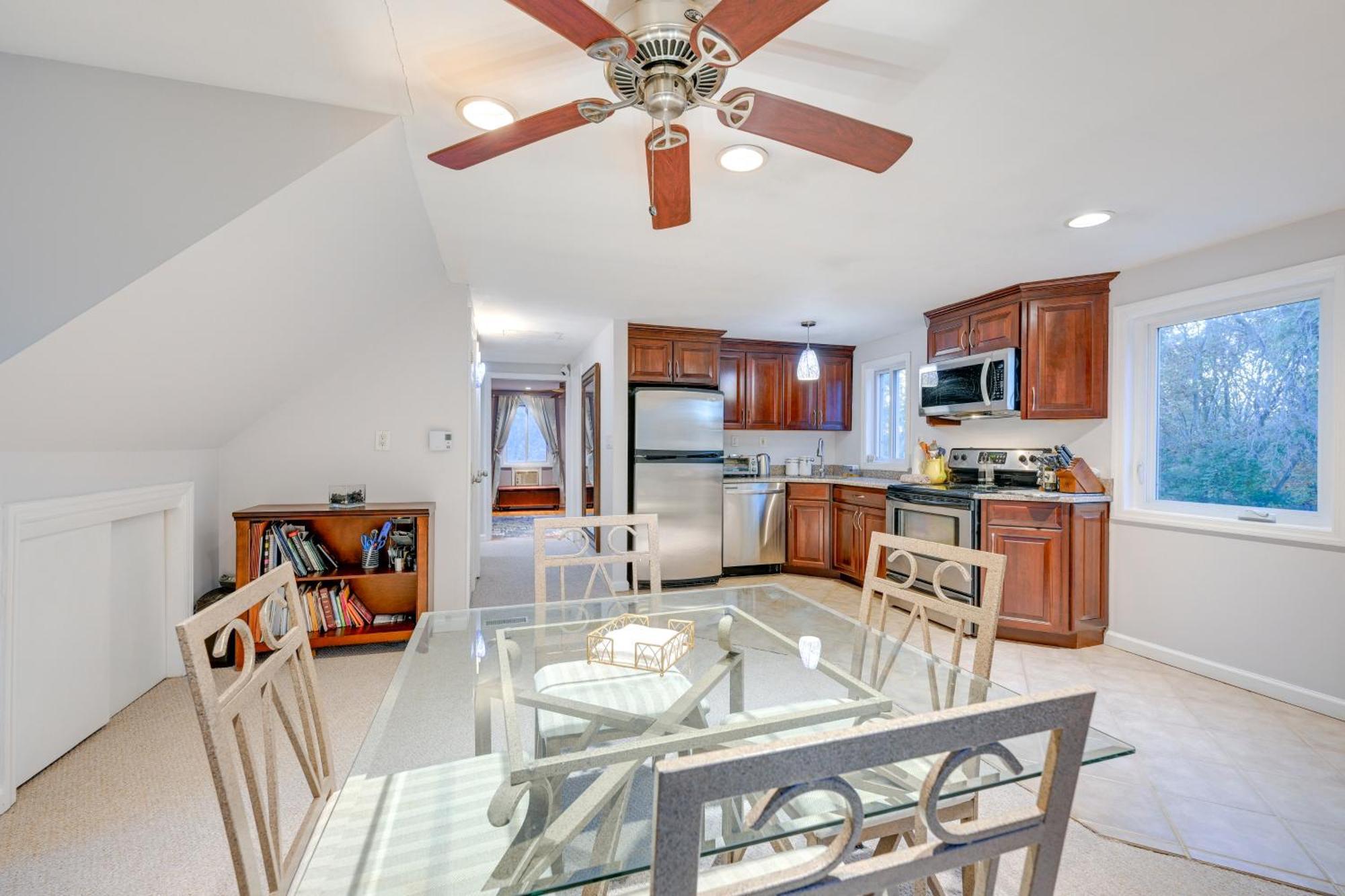 Cozy Dix Hills Apt With Deck About 7 Mi To Beach! Luaran gambar