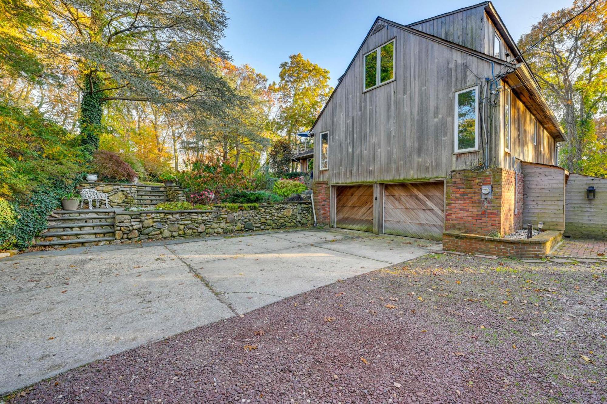 Cozy Dix Hills Apt With Deck About 7 Mi To Beach! Luaran gambar