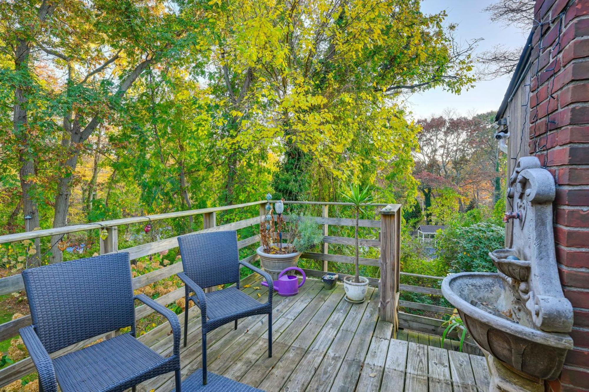 Cozy Dix Hills Apt With Deck About 7 Mi To Beach! Luaran gambar