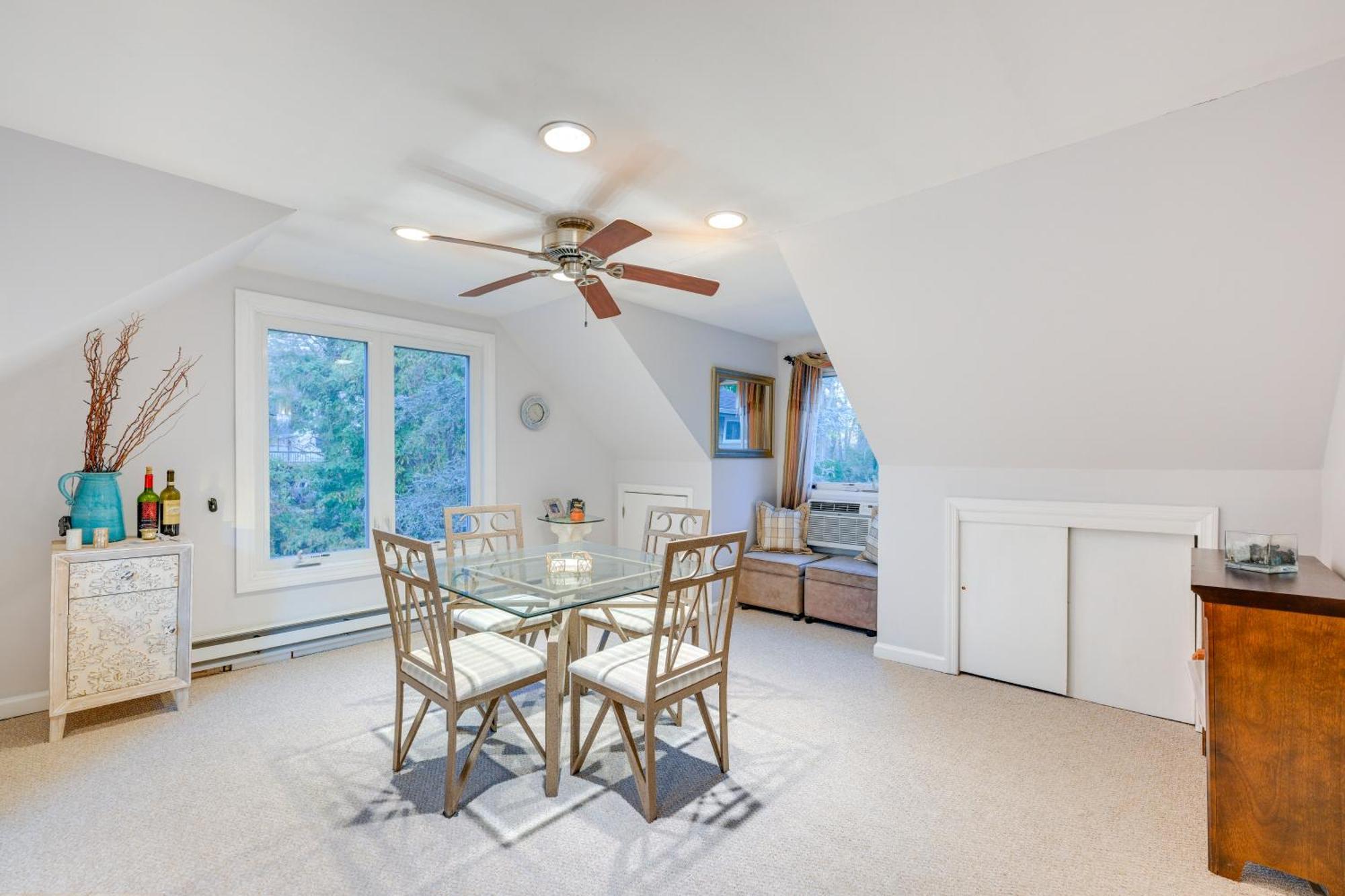 Cozy Dix Hills Apt With Deck About 7 Mi To Beach! Luaran gambar
