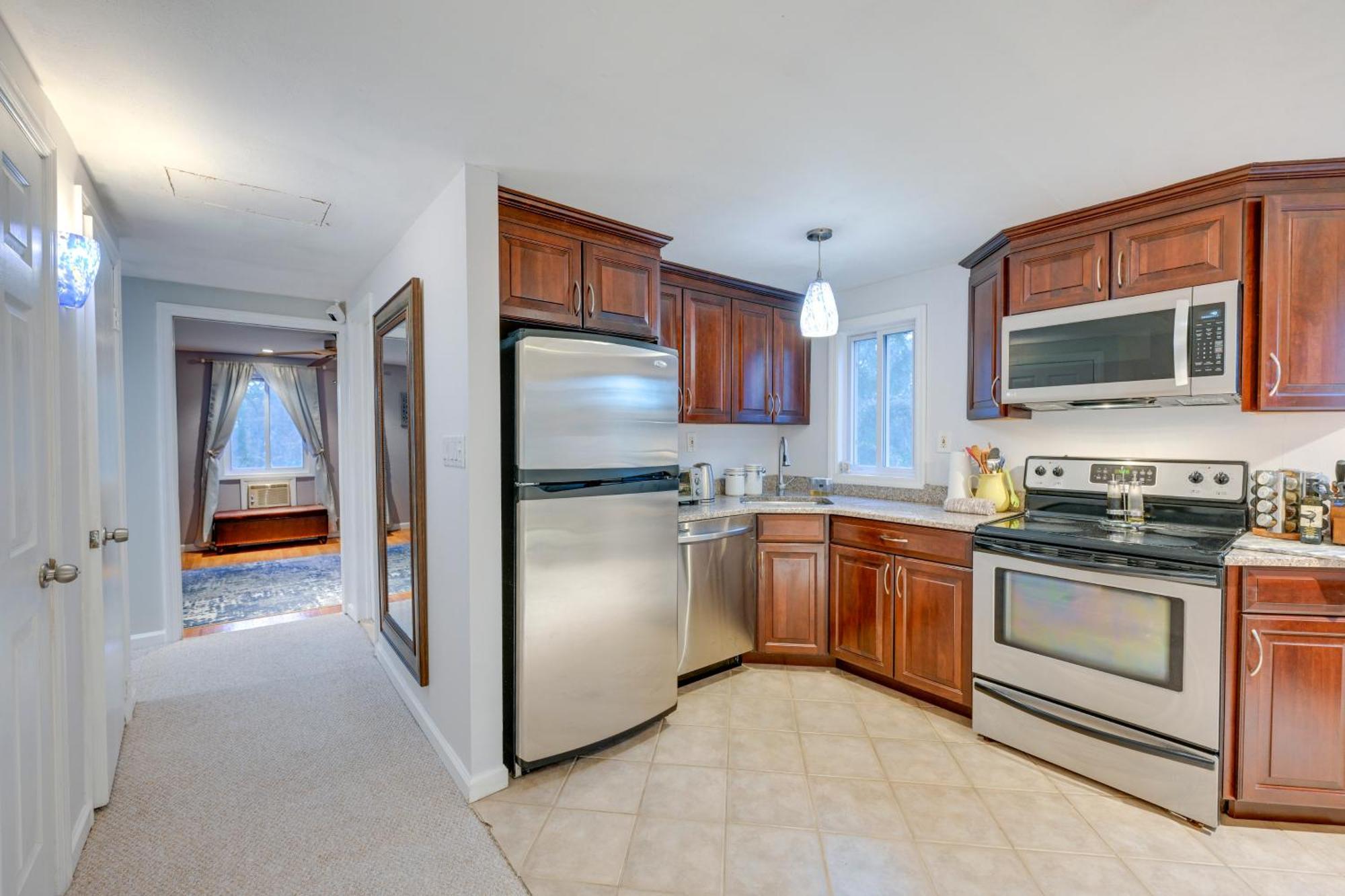 Cozy Dix Hills Apt With Deck About 7 Mi To Beach! Luaran gambar